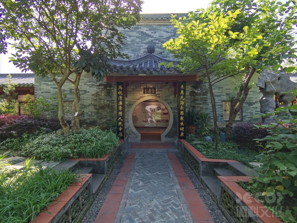 園藝展館設(shè)計中如何處理植物的適應(yīng)性和多樣性？