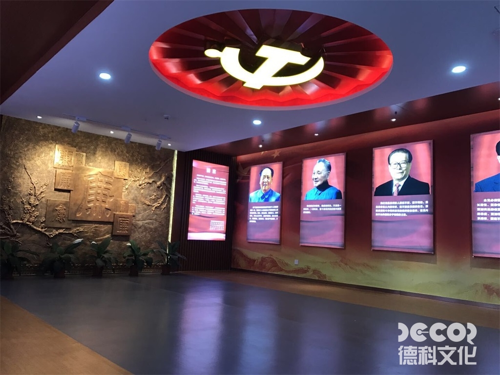 在黨政展廳設計中，如何運用情感元素？