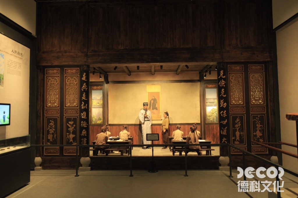 文化藝術(shù)類展覽廳設(shè)計(jì)的觸摸屏內(nèi)容深度與藝術(shù)性的平衡？